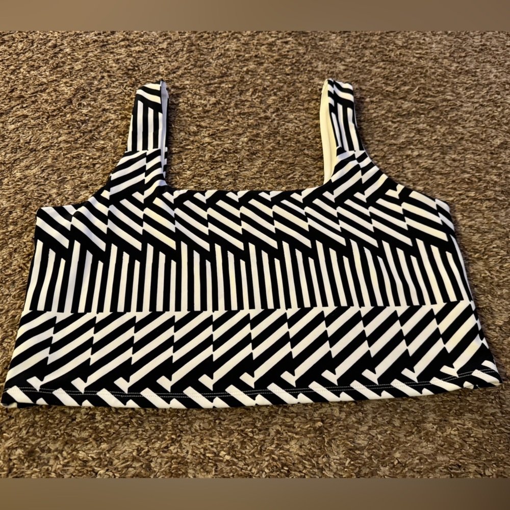 Express, black and white crop top